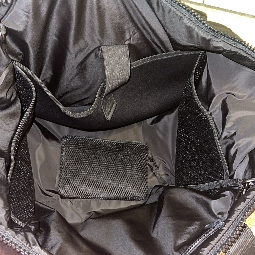 Dagne Dover Landon Carryall Large in Black NEW - Picture 9 of 12